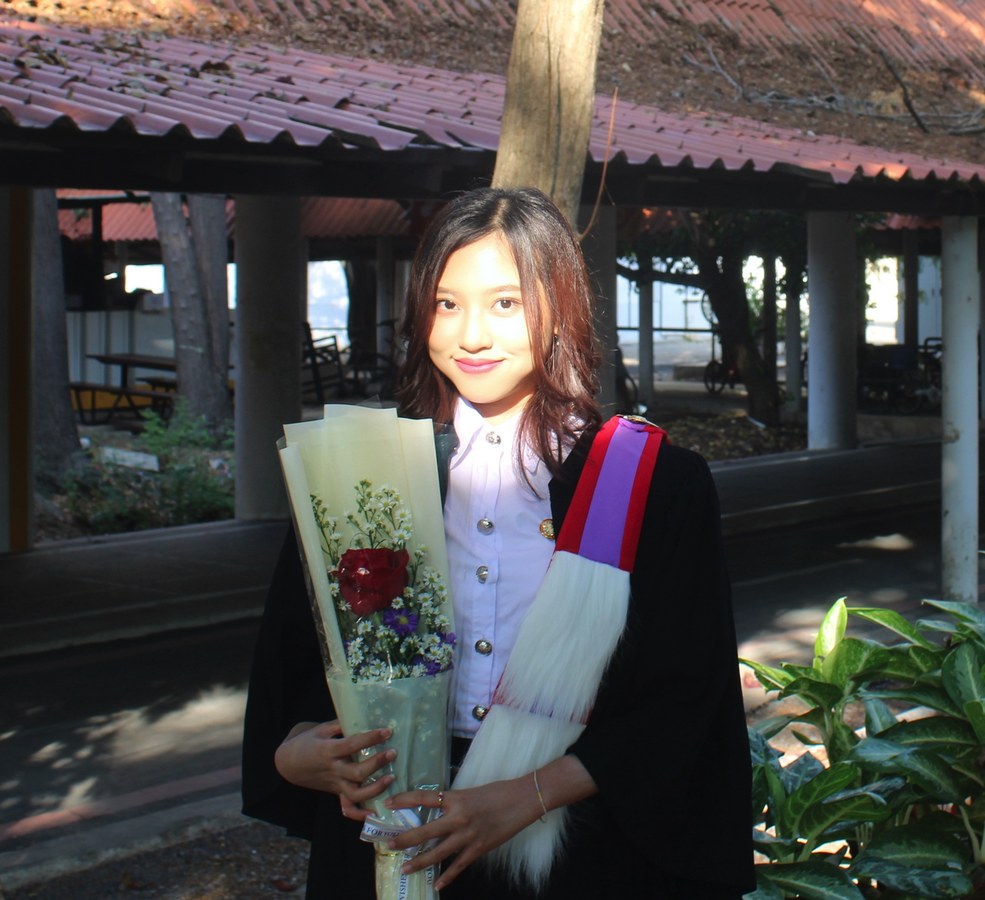 Aeint Shune Thar on graduation day
